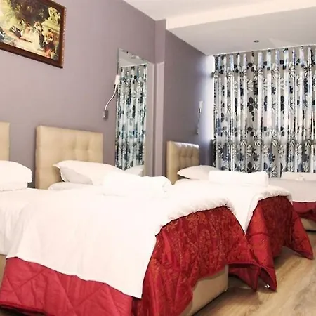 Relax 3* טיראנה