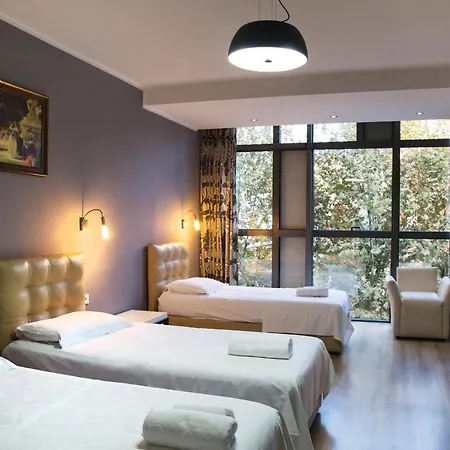 Relax 3* טיראנה