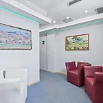 瑞拉克斯酒店 3* 地拉那