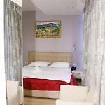 瑞拉克斯酒店 地拉那