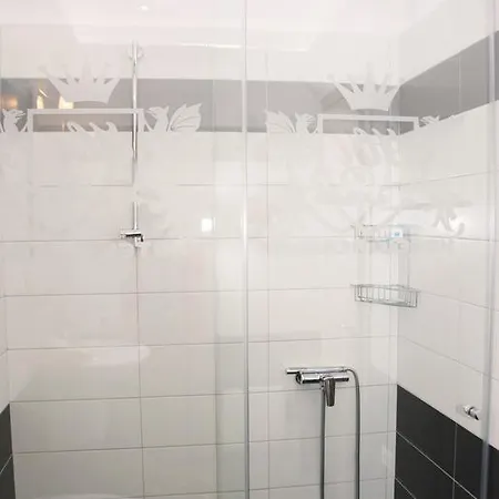 Relax 호텔 티라나